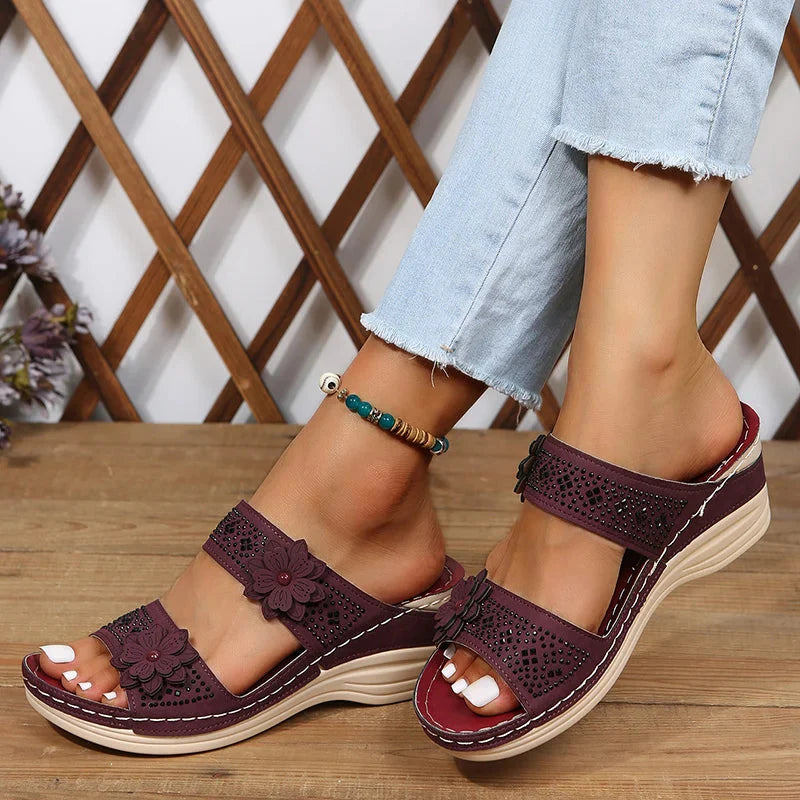 Melora - Bequeme orthopädische Keilsandalen