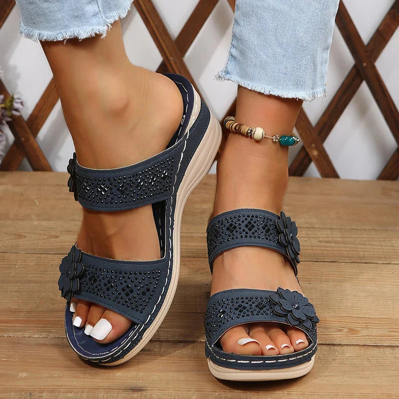 Melora - Bequeme orthopädische Keilsandalen