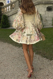 Adrienne - Minikleid in A-Linie mit Blumenmuster