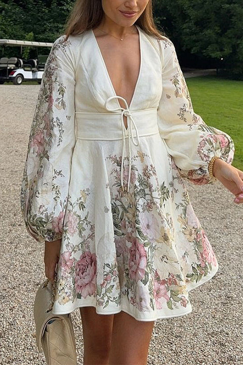 Adrienne - Minikleid in A-Linie mit Blumenmuster