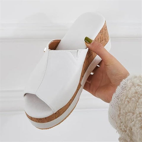 Tilda - Bequeme orthopädische Keilsandalen