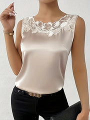 Elva - Elegante ärmellose Bluse aus Satin mit Spitzenbesatz