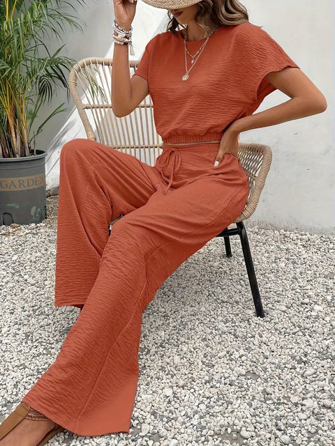Amity - Crop-Top mit Fledermausärmeln und Hose mit Kordelzugtaille