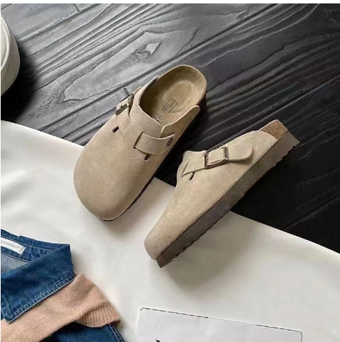 Boston - Wildleder-Schlupfclogs mit verstellbarer Schnalle