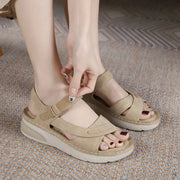 Mercy - Bequeme orthopädische Keilsandalen