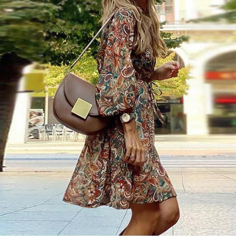 Lottie - Lässiges Midikleid mit V-Ausschnitt
