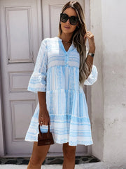 Danita - Minikleid mit V-Ausschnitt und Blumenmuster