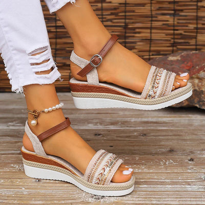 Nadine - Bequeme orthopädische Keilsandalen