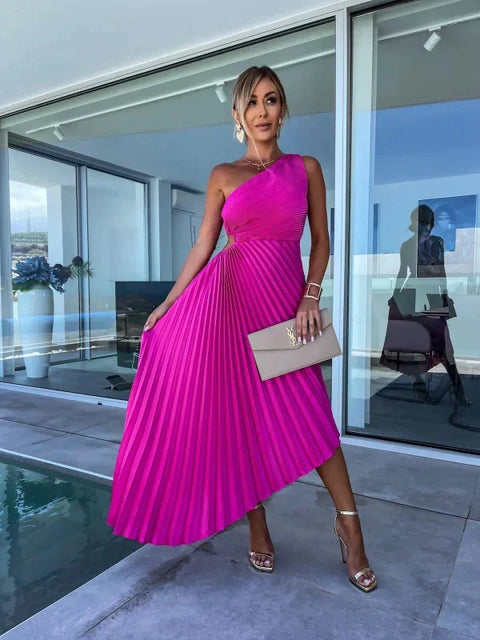 Alice - Elegantes Kleid mit schrägen Schultern und Plissee