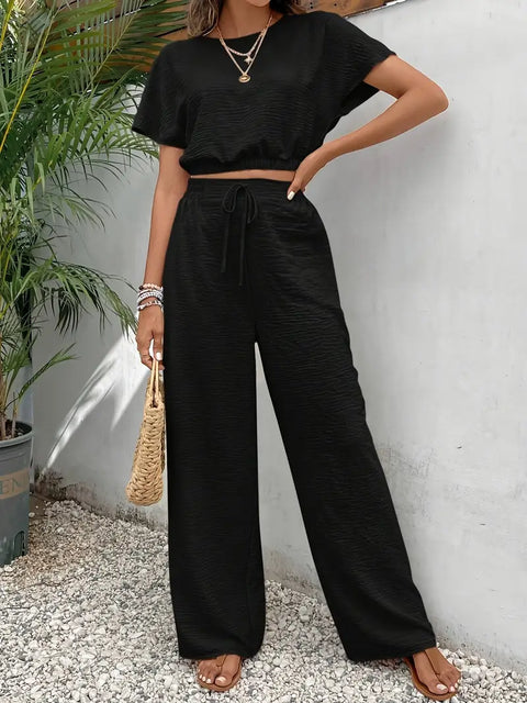 Amity - Crop-Top mit Fledermausärmeln und Hose mit Kordelzugtaille