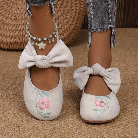 Zelma - Modische mit Blumen bestickte Schuhe für Frauen
