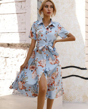 Pearlie - Taillenbetontes Kleid mit Blumendruck
