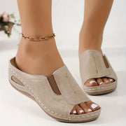 Myrta - Bequeme orthopädische Keilsandalen