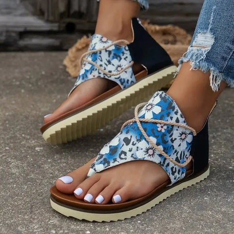Adeliza - Trendige Kneifzangensandalen
